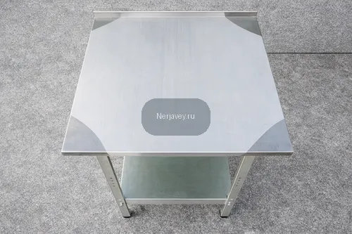 Стол эконом 600х600х850 с полкой